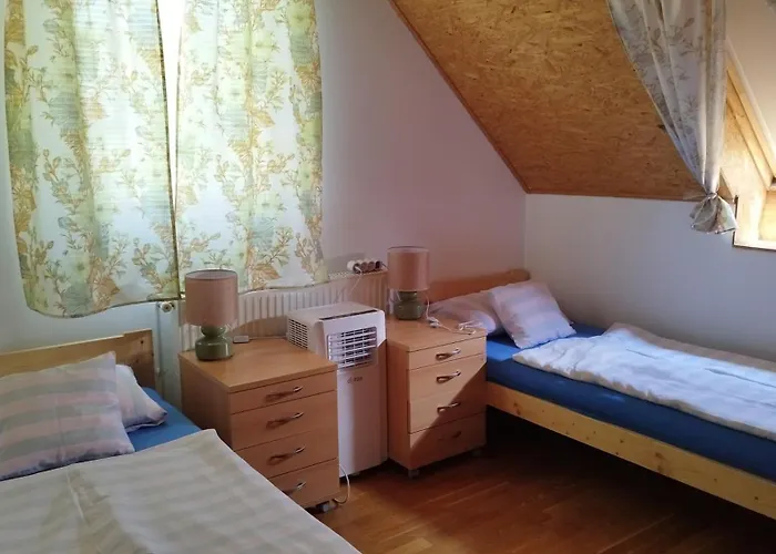 Eszter-lak Monostorapáti